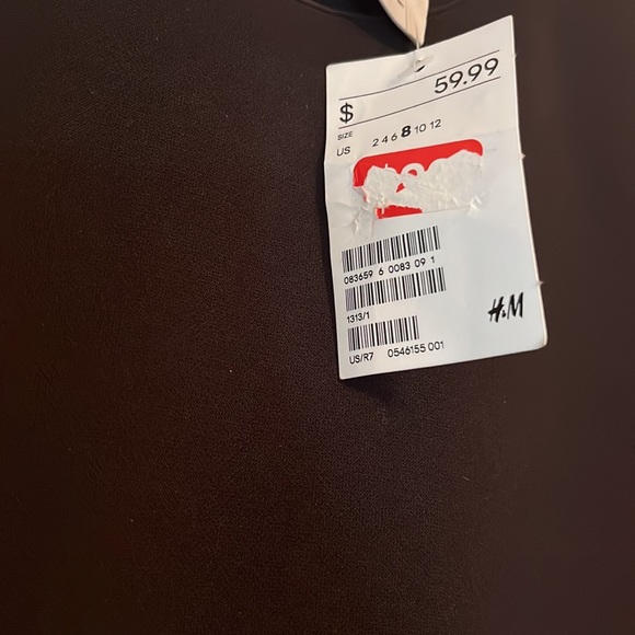 H&M dress got the wrong size never used NEW SIZE: US 8 Black with beads - Picture 4 of 5